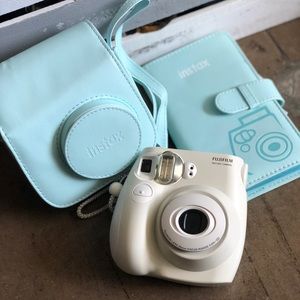 ***SOLD!!!!!***on offerup! Fuji mini instax Camara